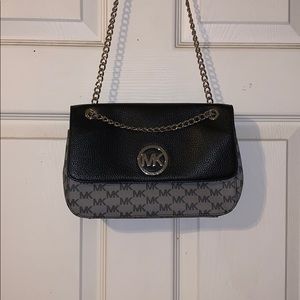 NWOT Michael Kors Small purse